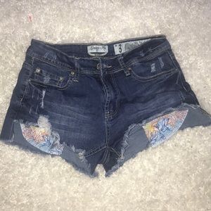 Indigo rain distressed shorts size 3